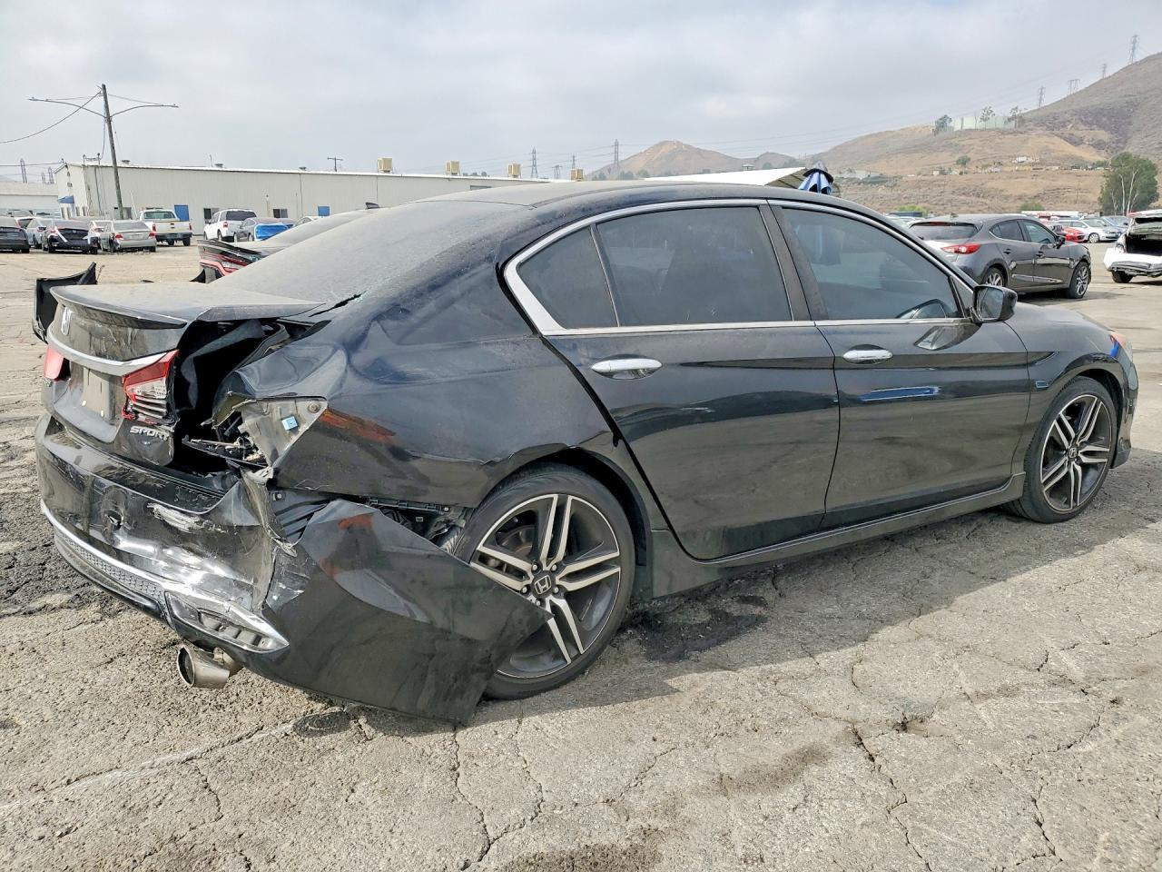 2016 HONDA ACCORD