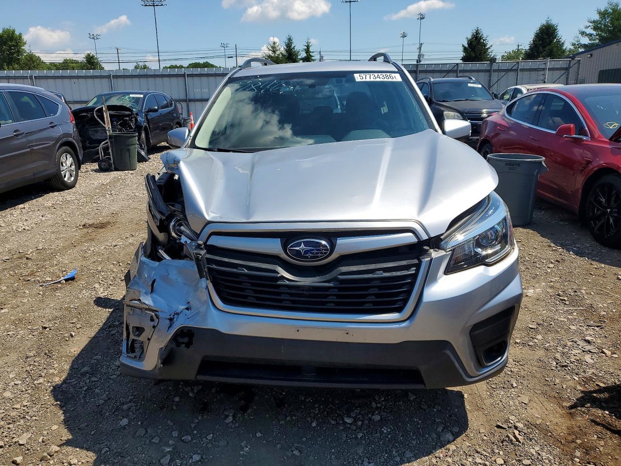 2019 SUBARU FORESTER