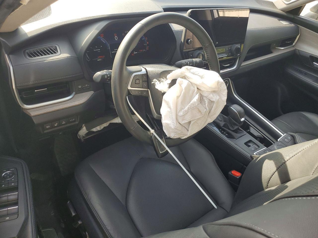 2024 TOYOTA HIGHLANDER