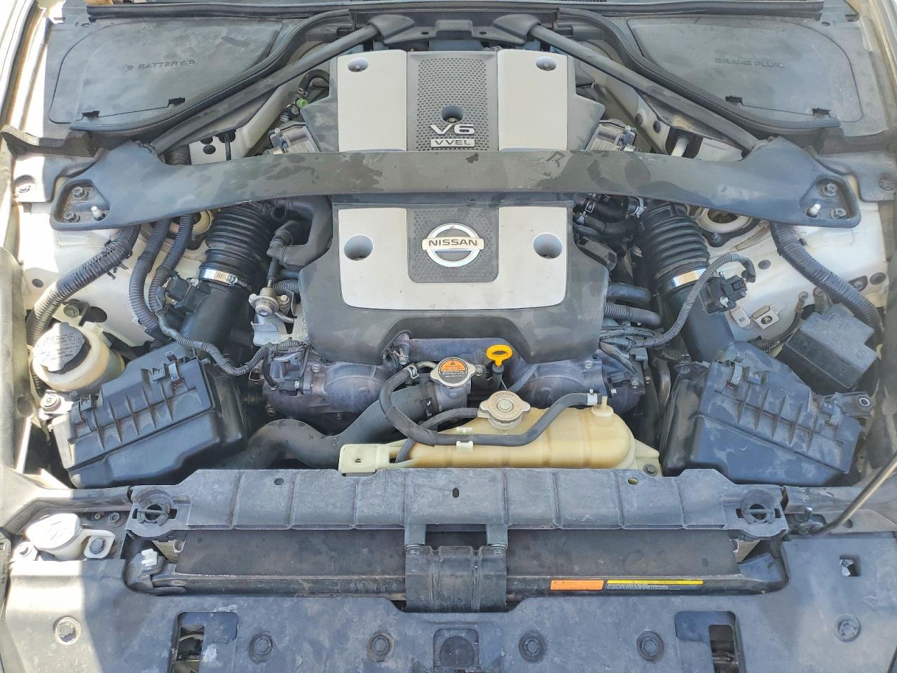2014 NISSAN 370Z