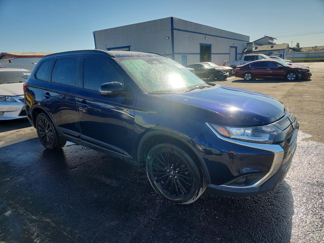 2020 MITSUBISHI outlander
