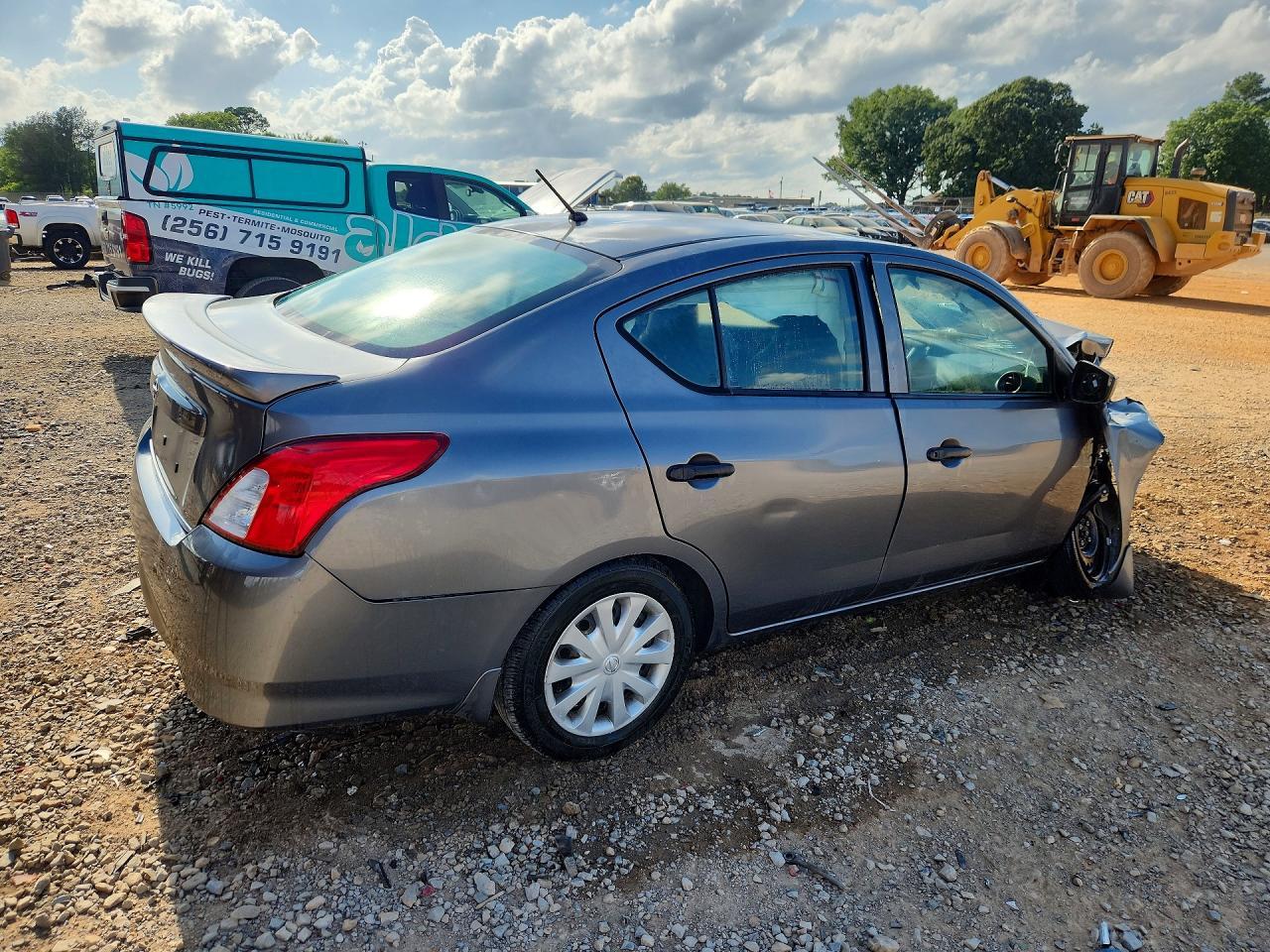 2017 NISSAN VERSA