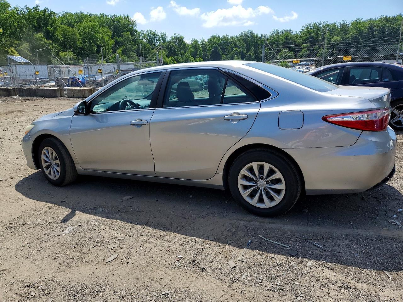 2016 TOYOTA CAMRY