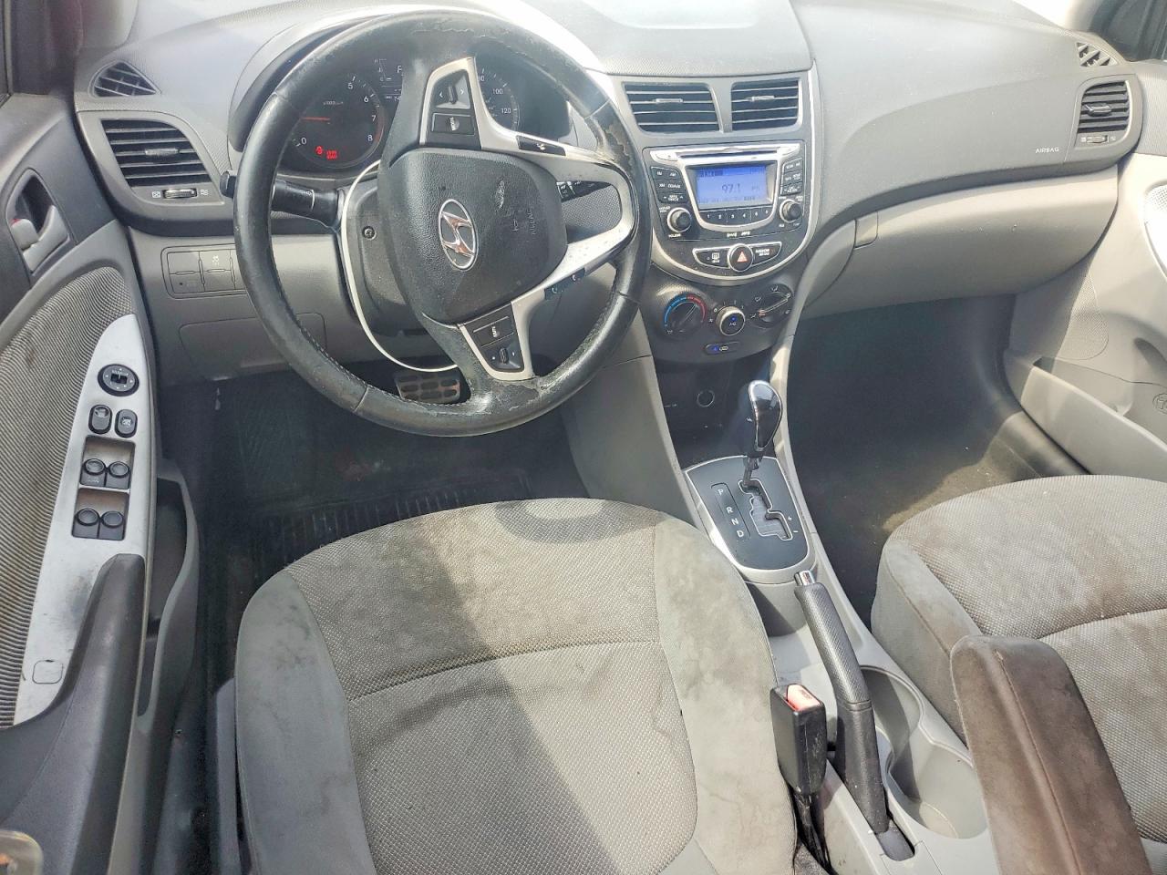 2012 HYUNDAI ACCENT