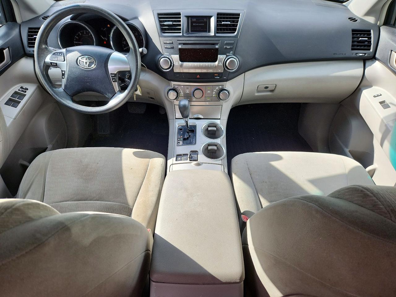 2011 TOYOTA HIGHLANDER