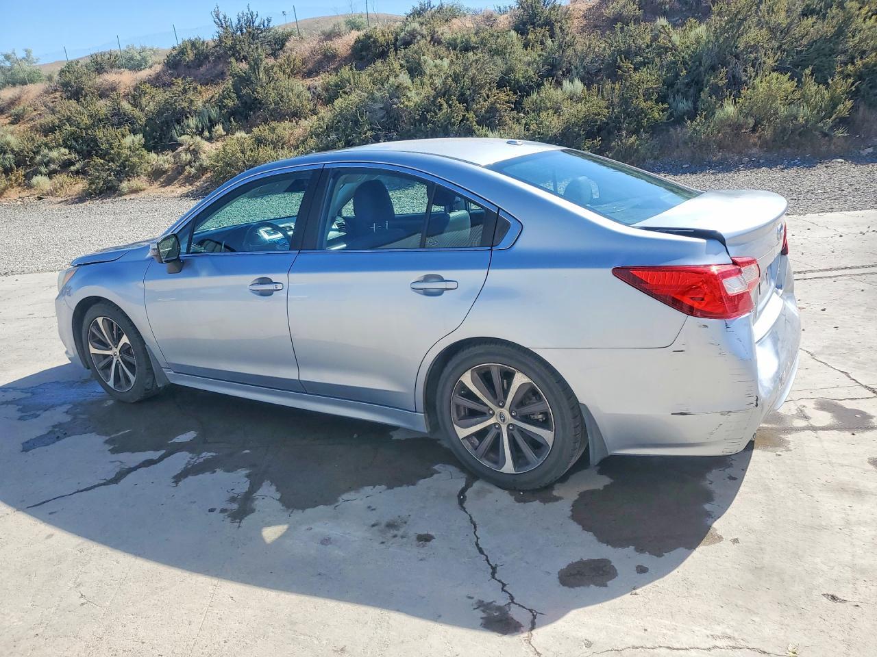2015 SUBARU Legacy