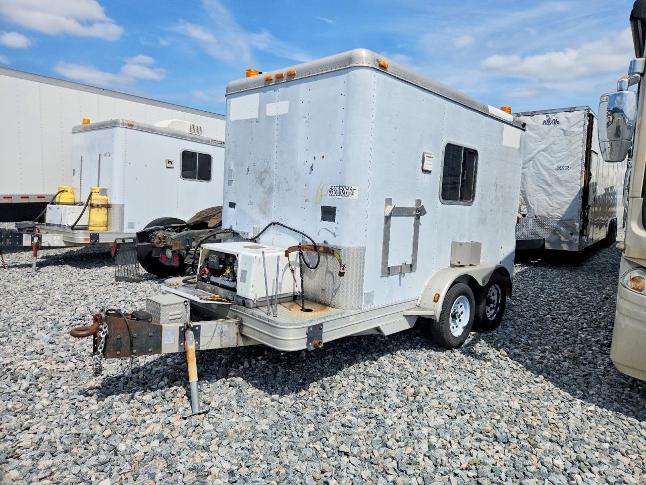 2000 Pelsue Trailer