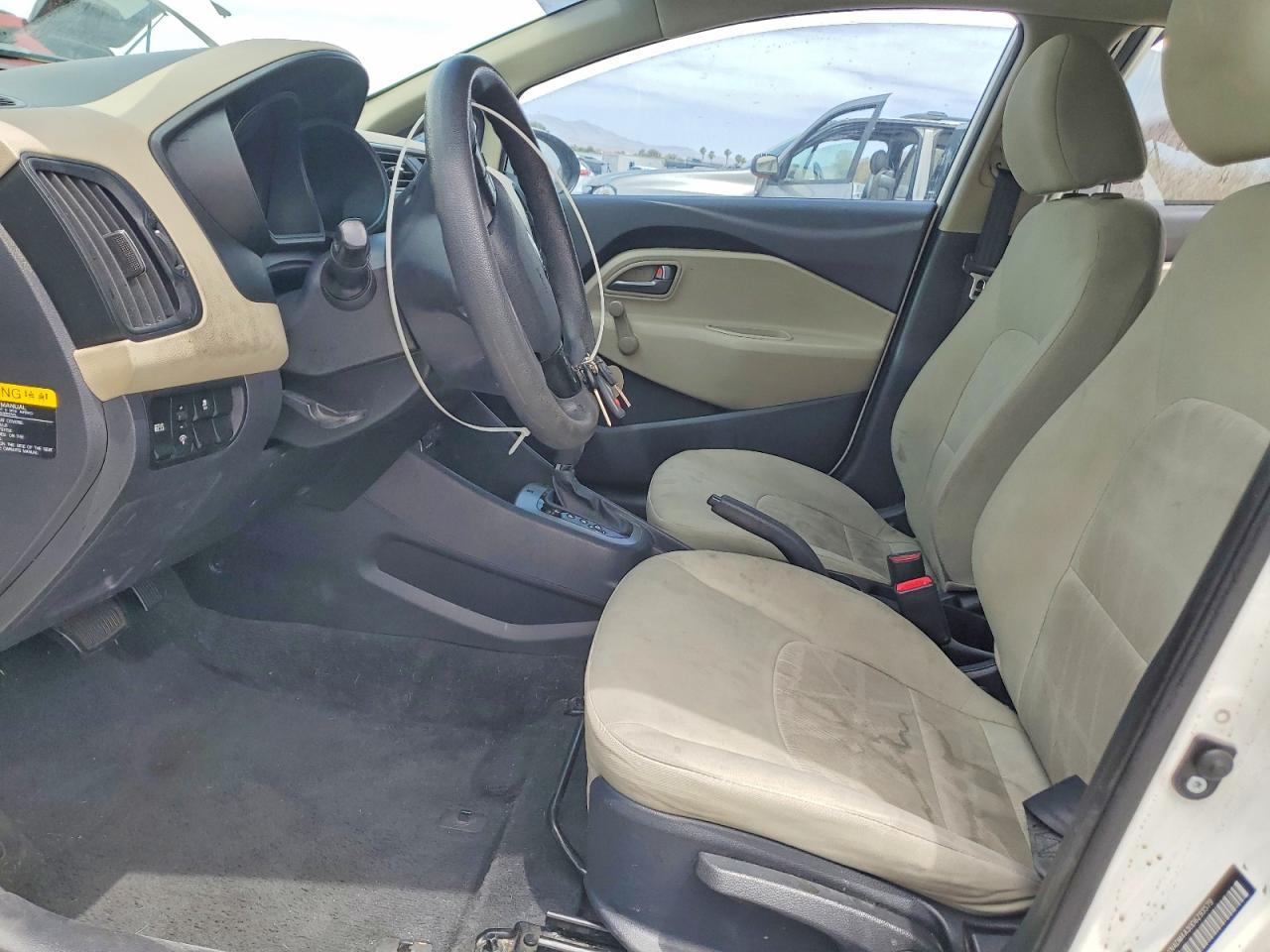 2013 KIA RIO