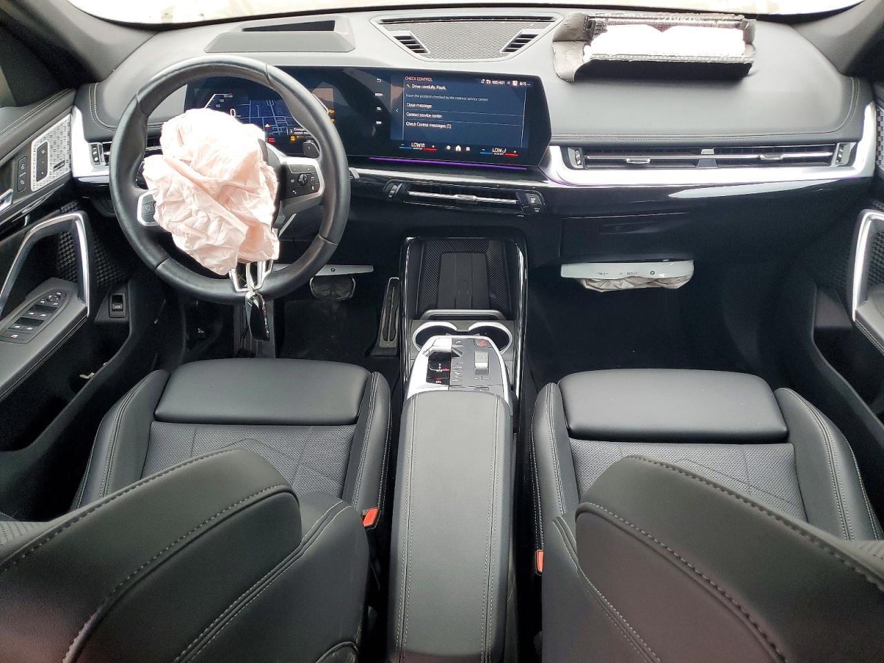 2024 BMW X1