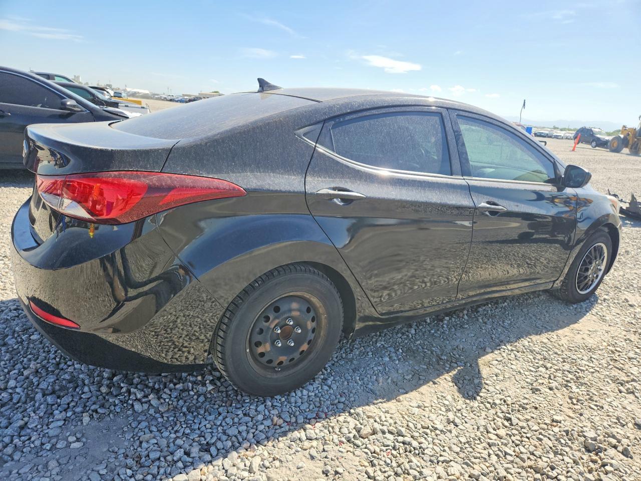 2016 HYUNDAI ELANTRA