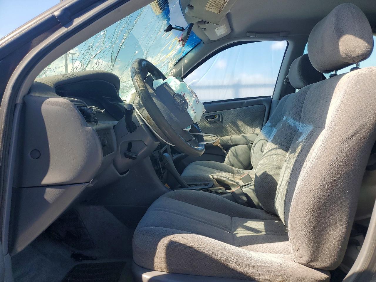 2001 TOYOTA CAMRY
