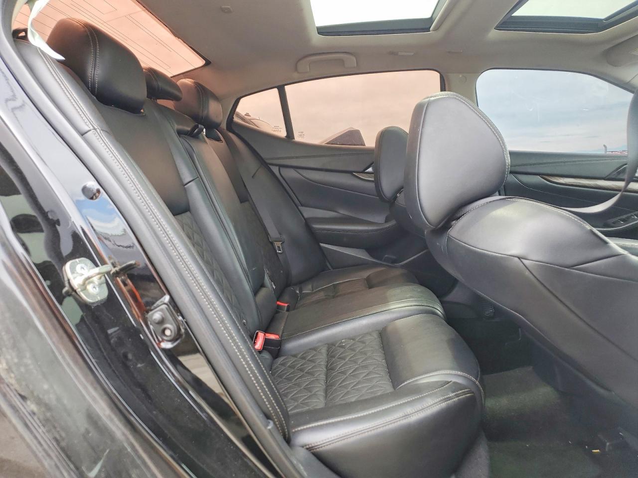 2017 NISSAN Maxima
