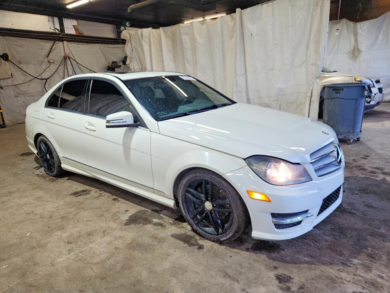 2012 MERCEDES-BENZ C-CLASS
