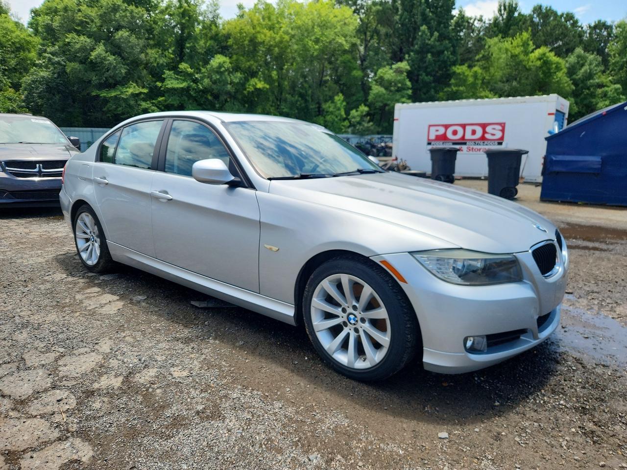 2011 BMW 3 SERIES