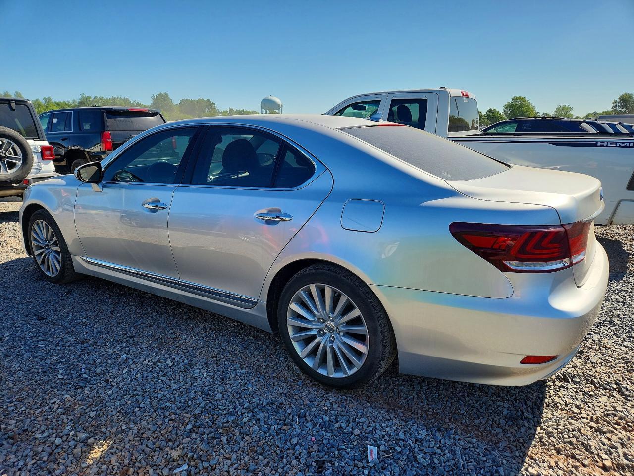 2013 LEXUS LS 460