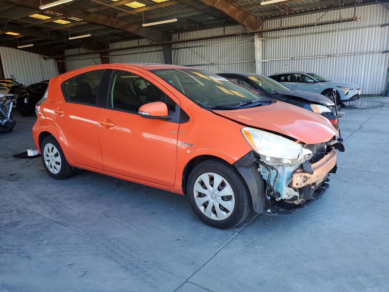 2012 TOYOTA Prius c
