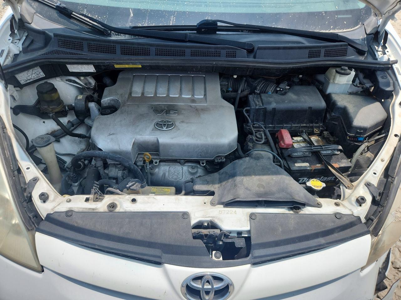 2010 TOYOTA SIENNA
