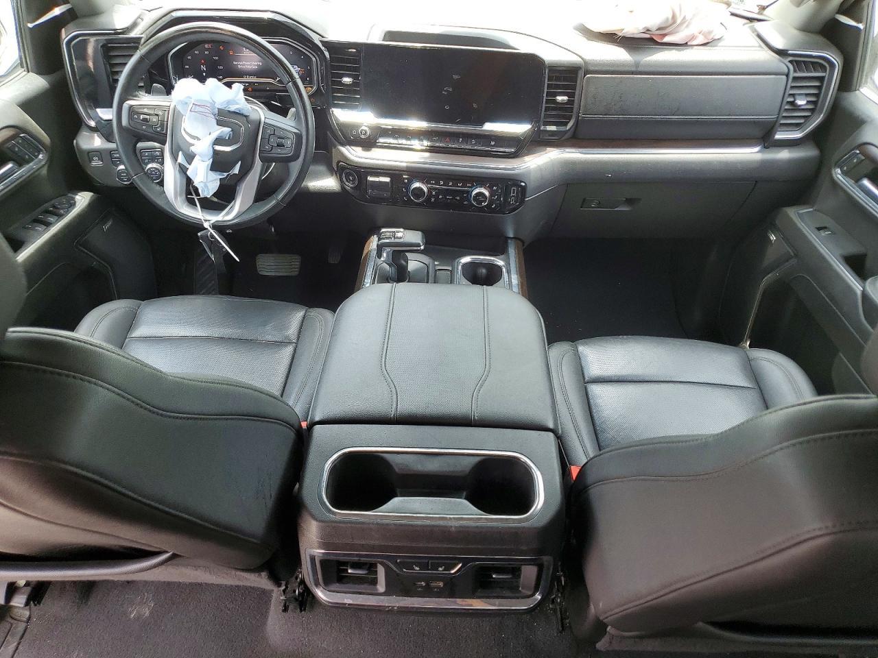 2024 GMC Sierra