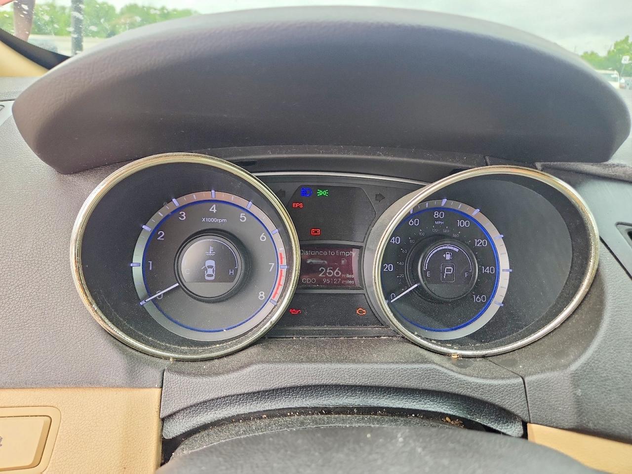 2011 HYUNDAI SONATA