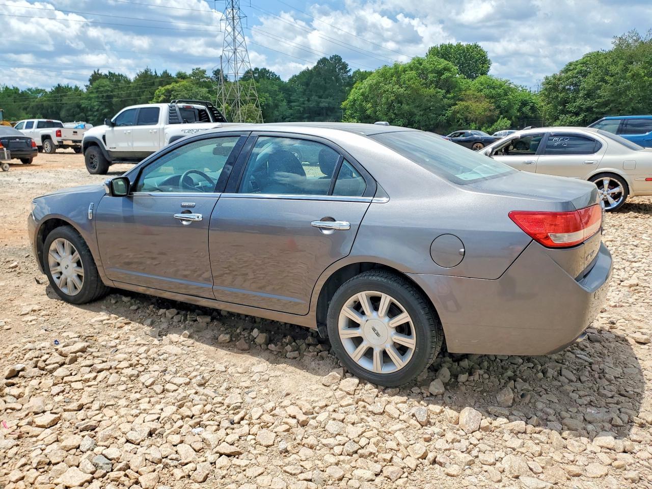 2010 LINCOLN MKZ