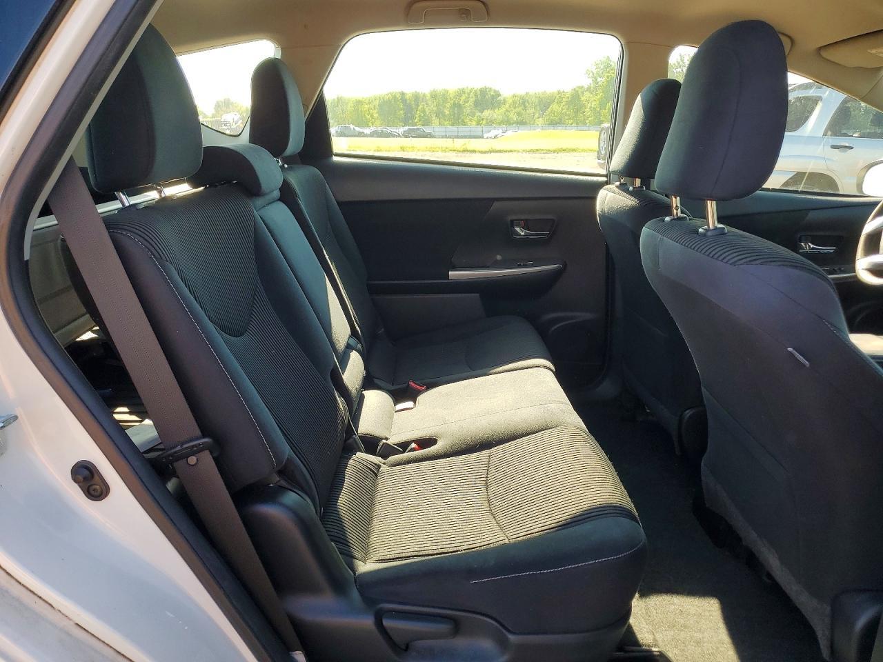 2017 TOYOTA PRIUS V