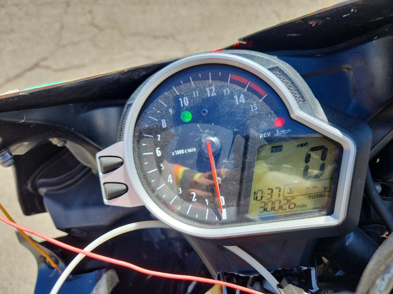 2011 HONDA CBR1000