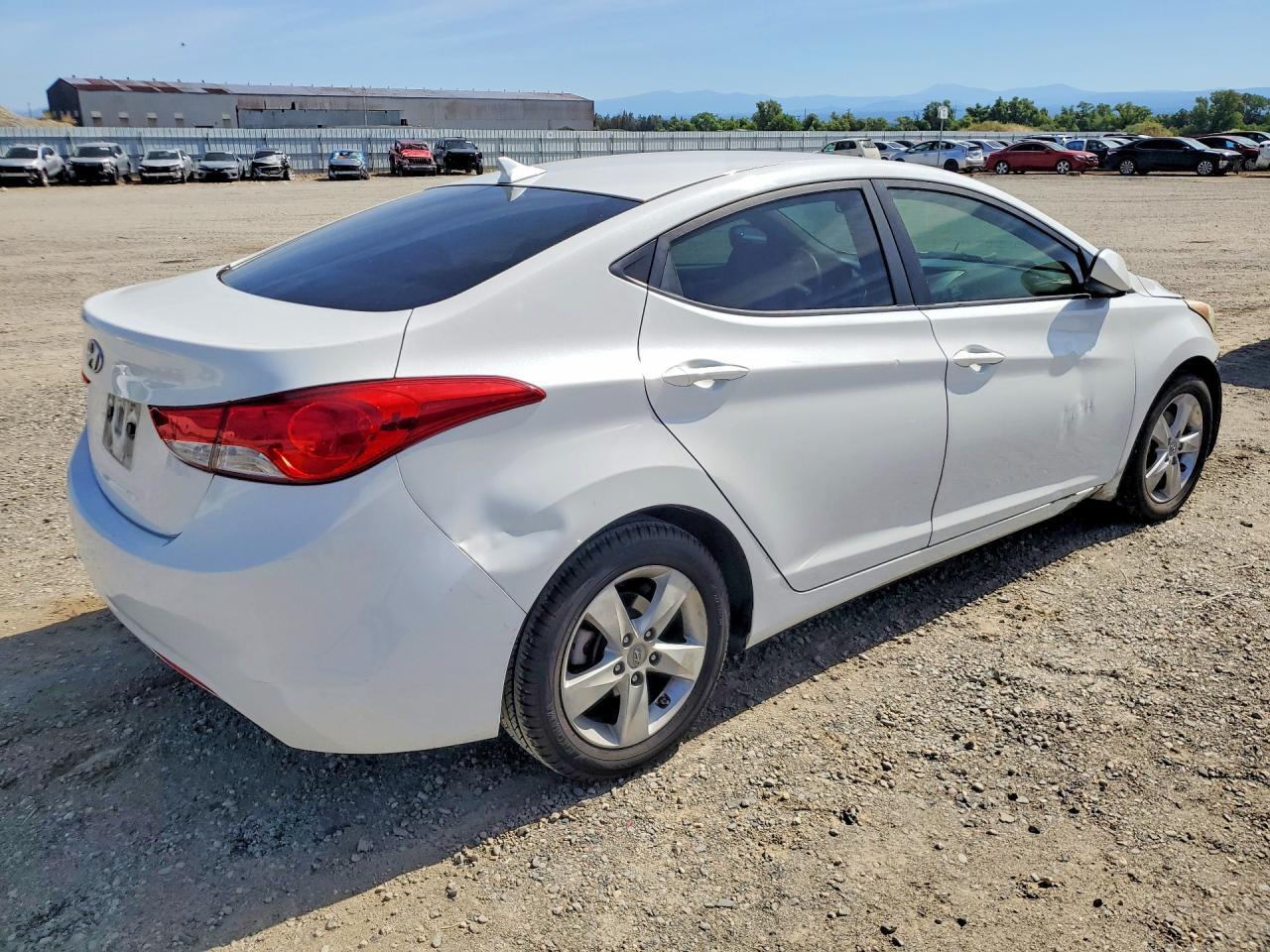 2011 HYUNDAI ELANTRA
