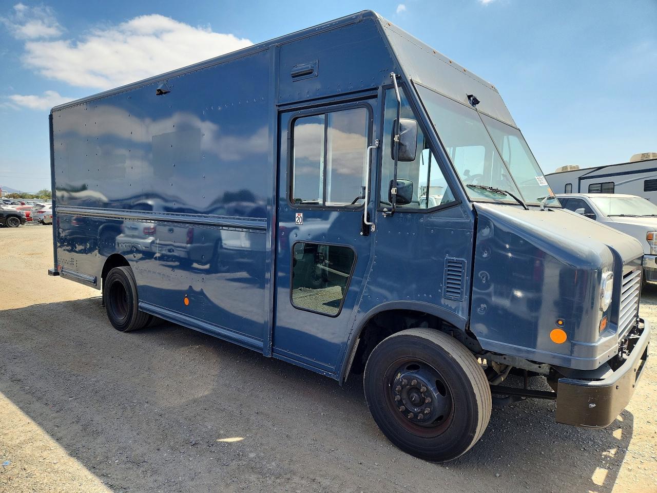 2021 FORD F59