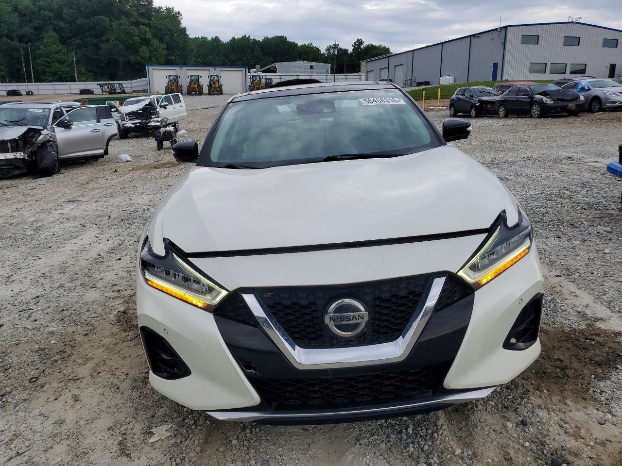 2021 NISSAN Maxima
