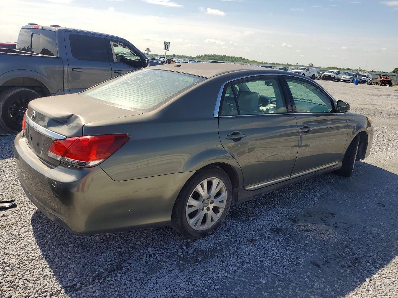 2011 TOYOTA Avalon