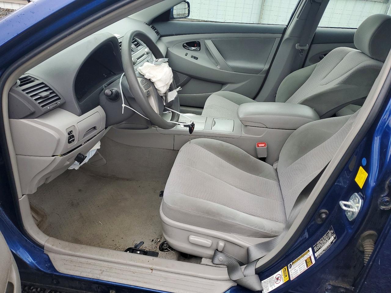 2011 TOYOTA CAMRY