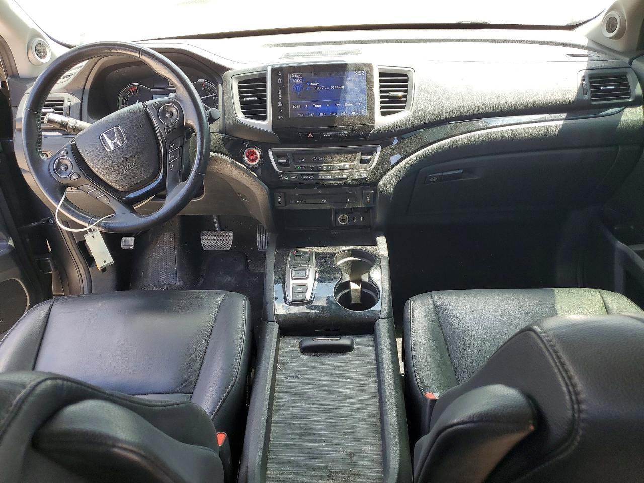 2017 HONDA PILOT