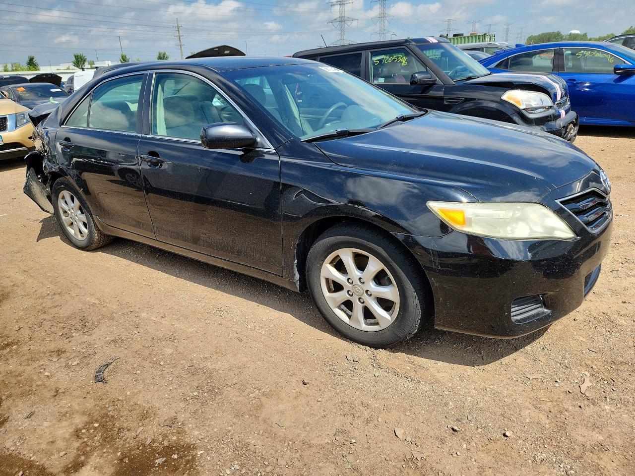 2011 TOYOTA CAMRY