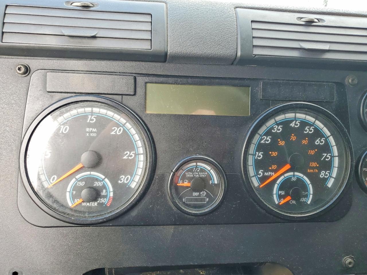 2014 FREIGHTLINER CASCADIA