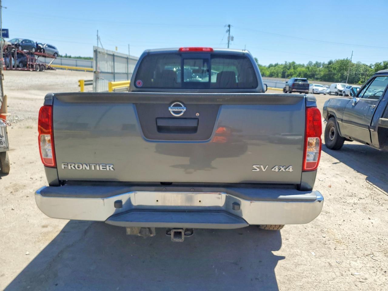 2016 NISSAN Frontier