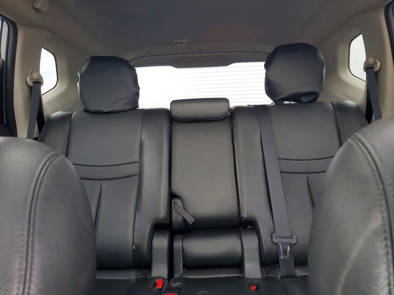 2016 NISSAN ROGUE