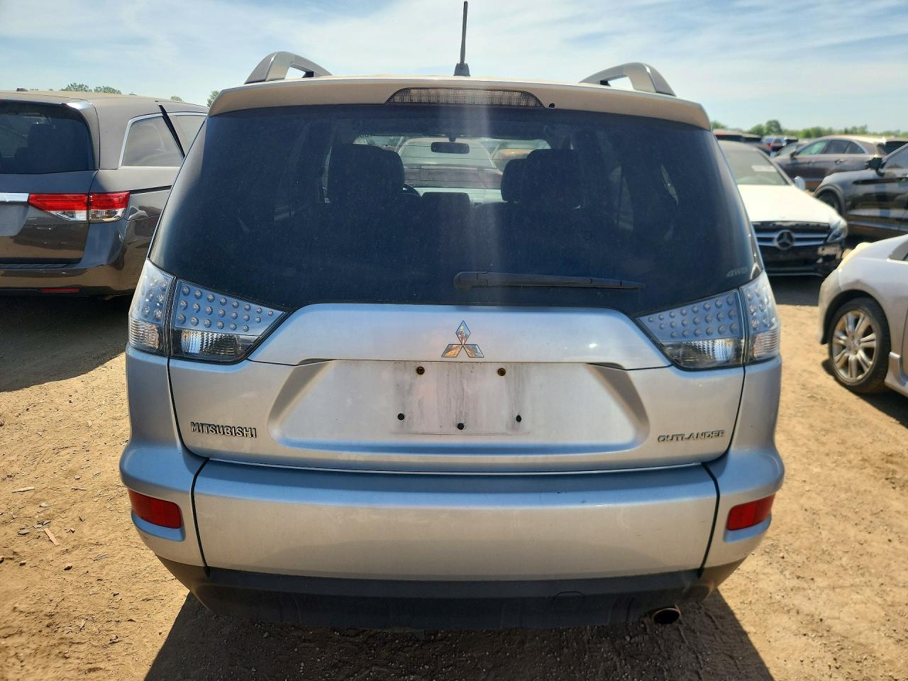 2012 MITSUBISHI outlander