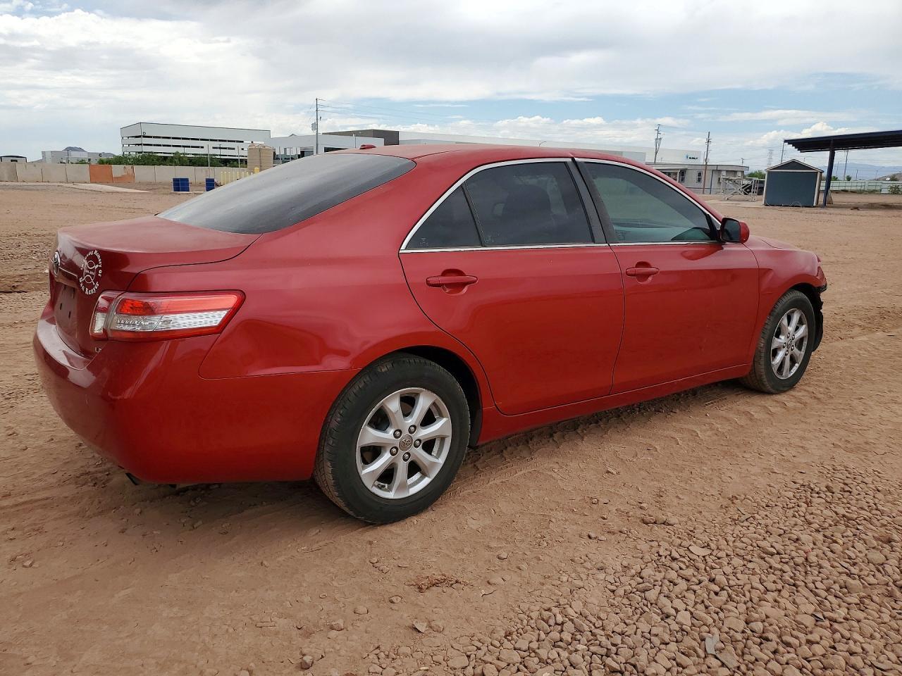 2011 TOYOTA CAMRY