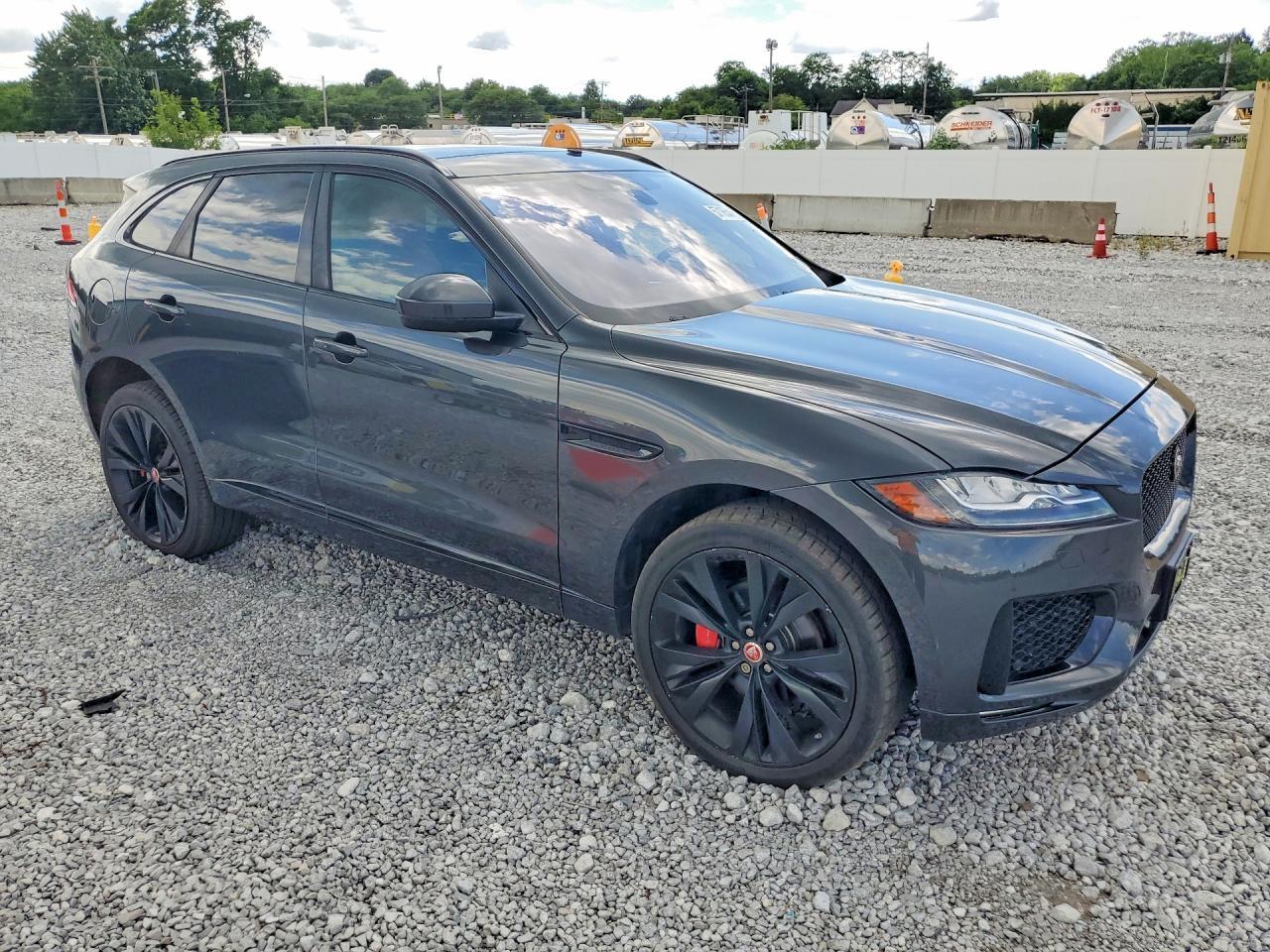 2018 JAGUAR F-Pace
