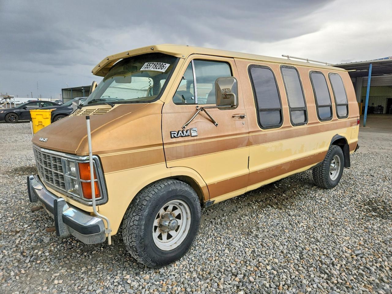 1985 DODGE RAM VAN