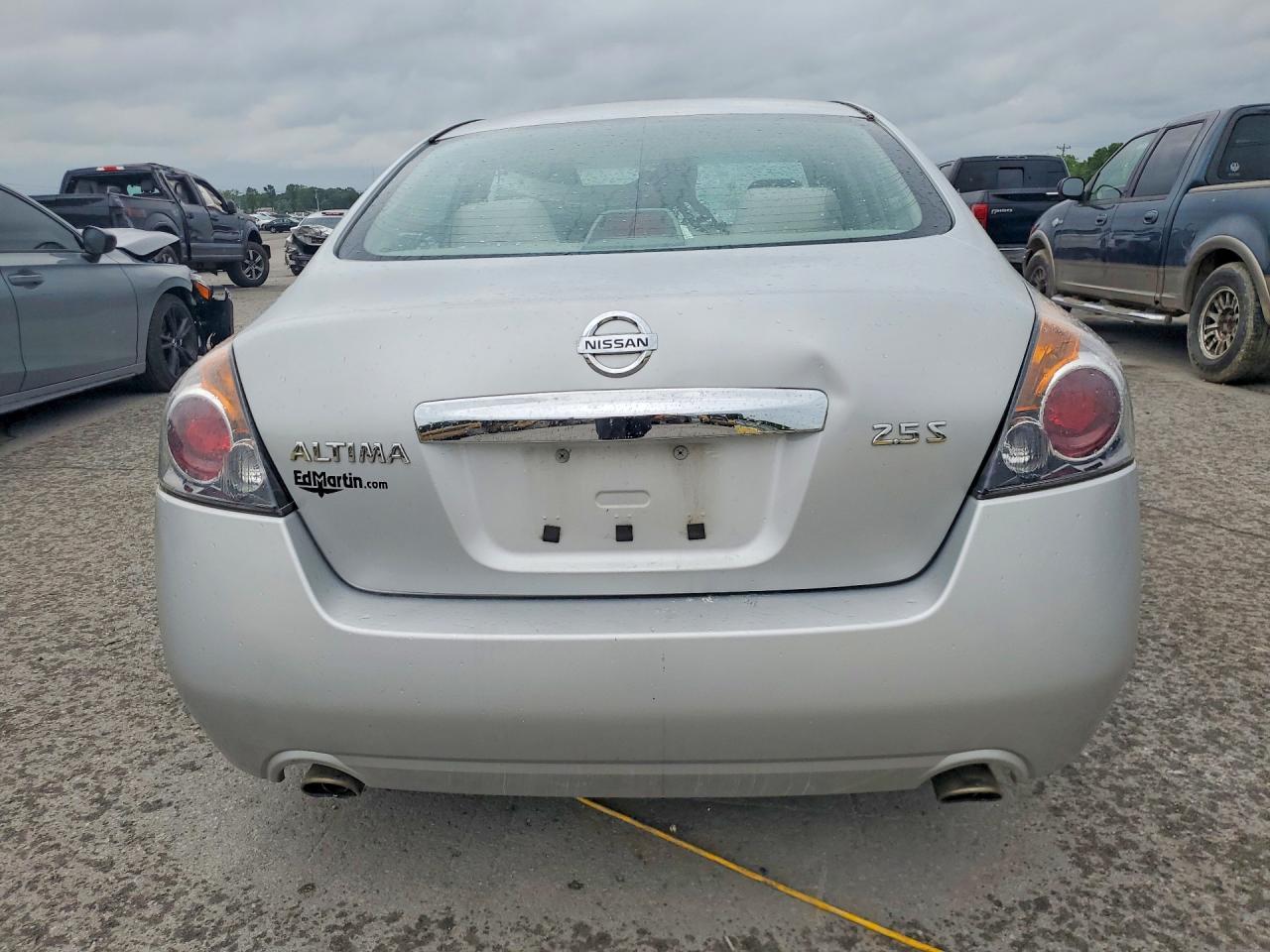 2011 NISSAN ALTIMA