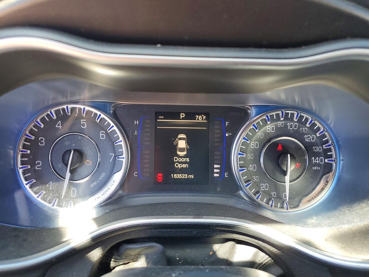2015 CHRYSLER 200
