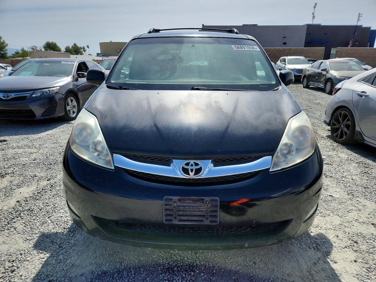 2009 TOYOTA SIENNA