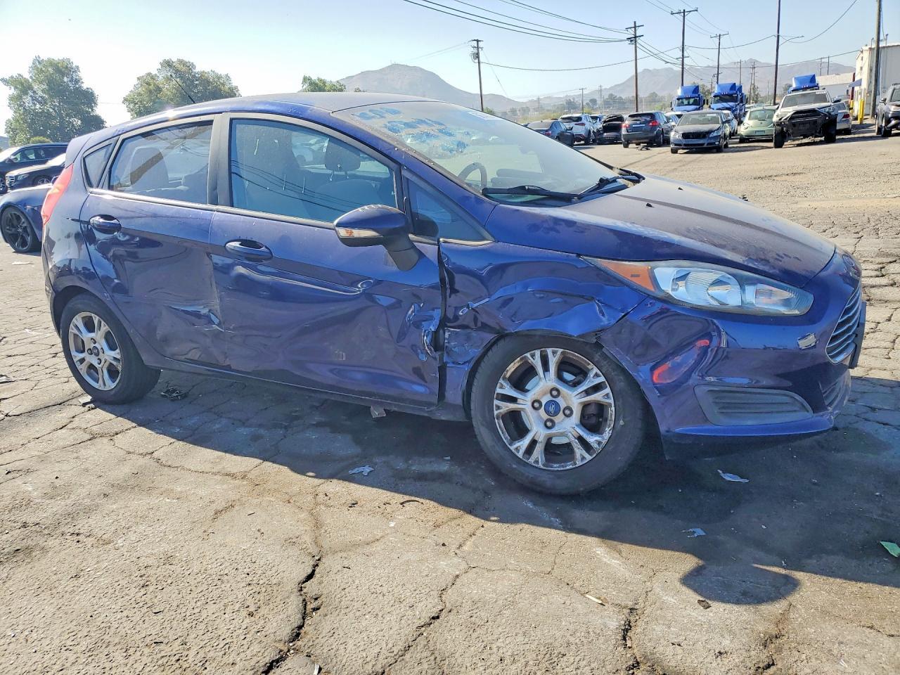 2016 FORD Fiesta