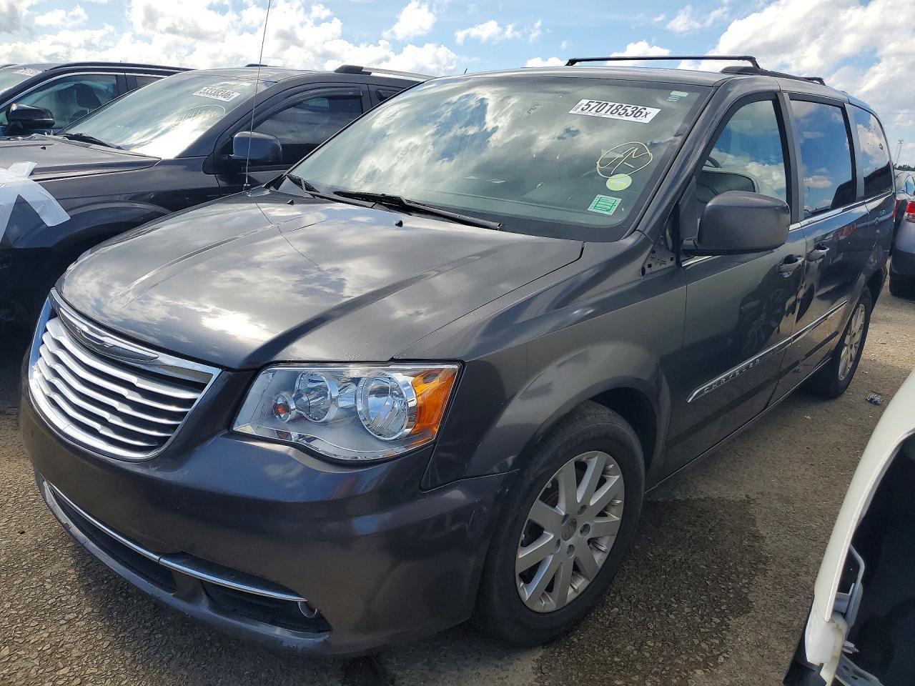 2016 CHRYSLER Town & Country