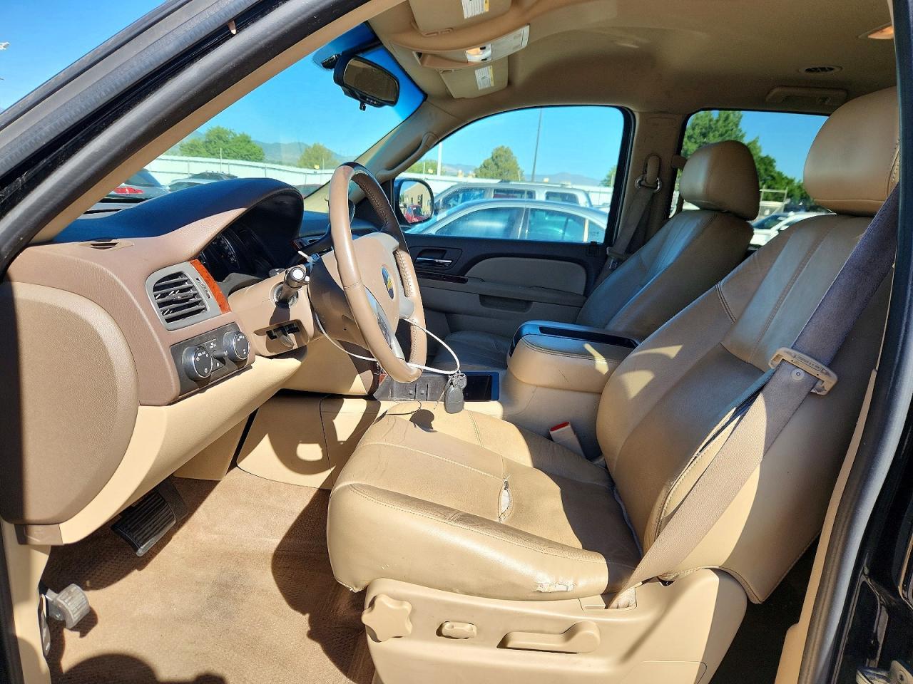 2011 CHEVROLET Tahoe