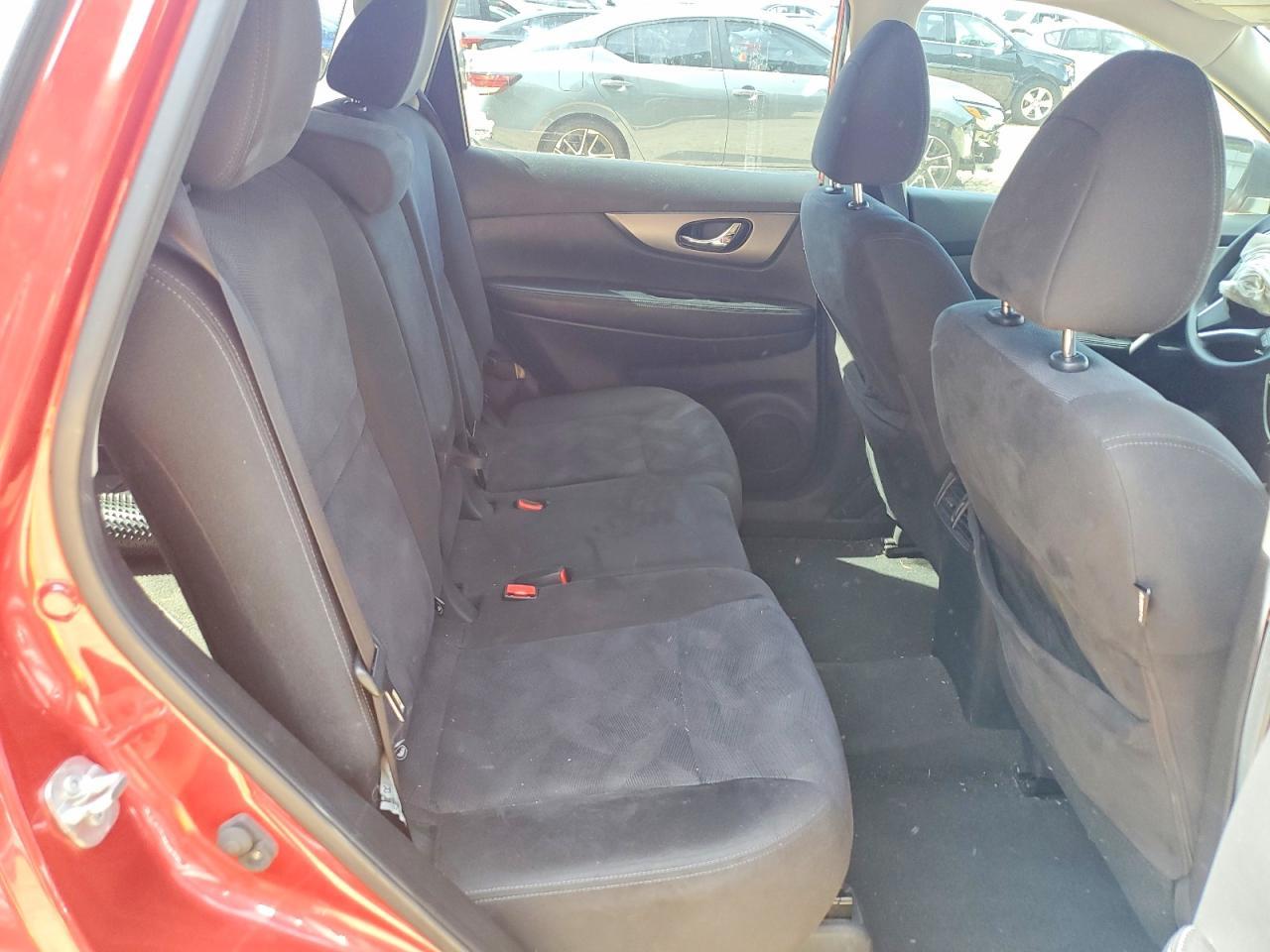 2015 NISSAN ROGUE
