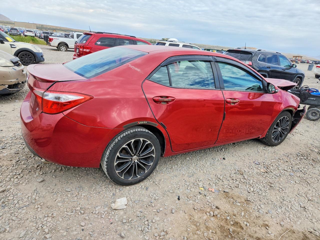 2015 TOYOTA COROLLA