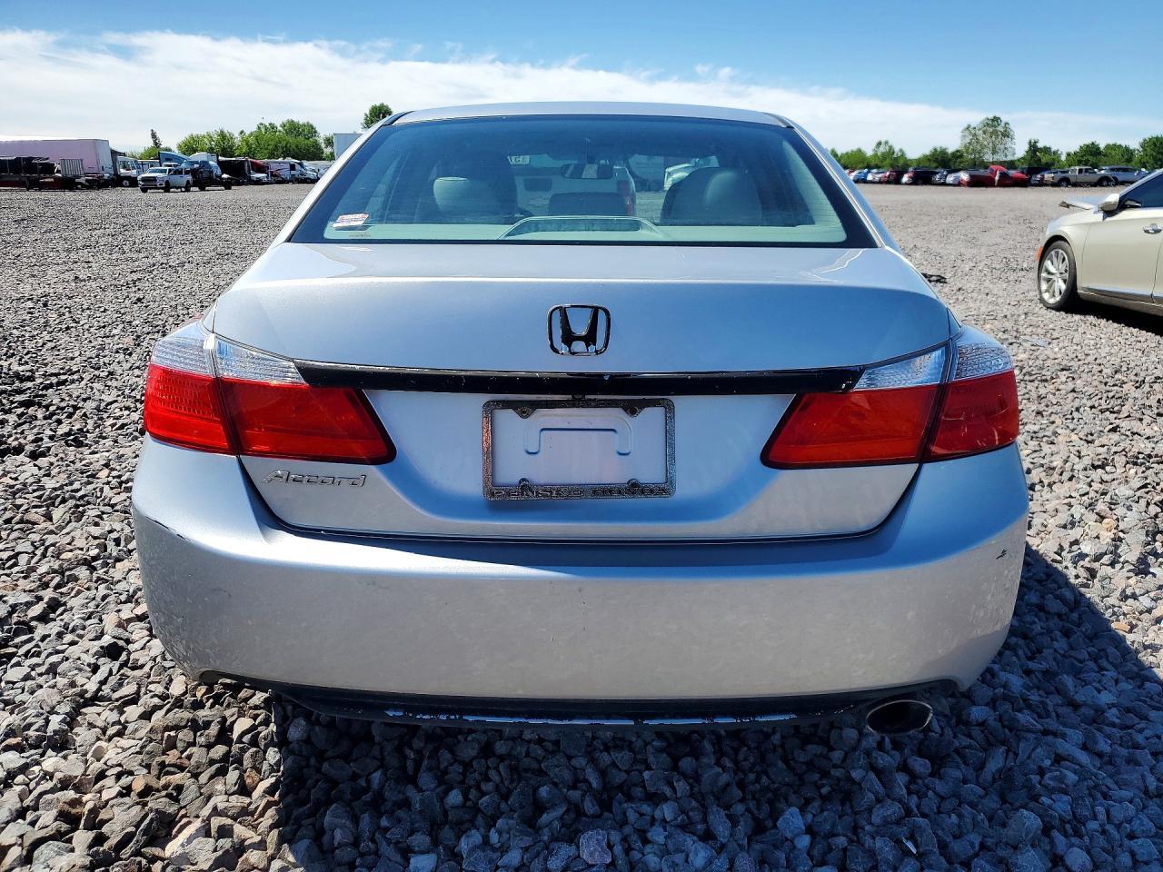 2015 HONDA ACCORD