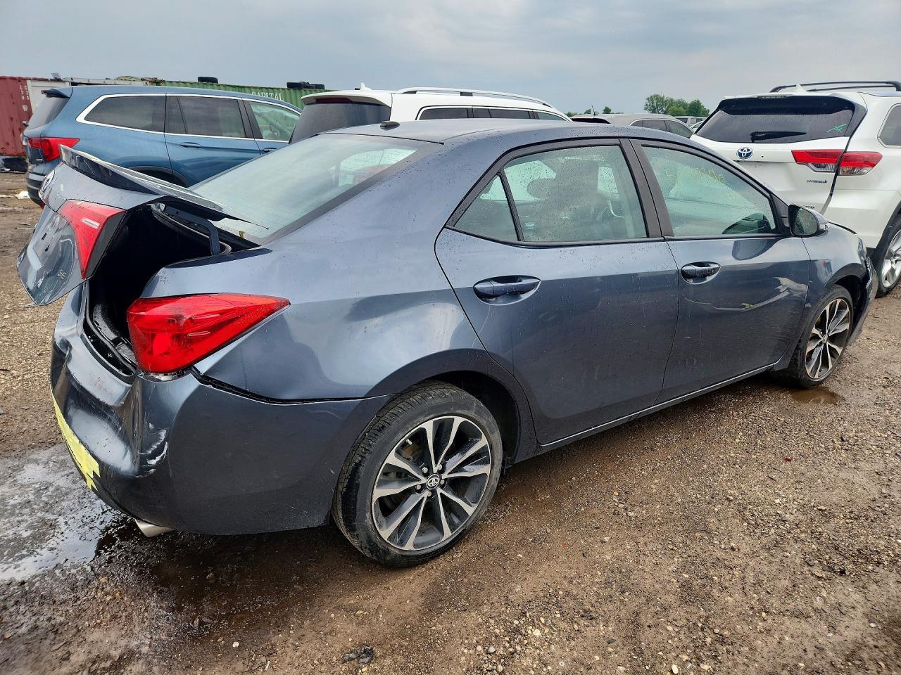 2017 TOYOTA COROLLA